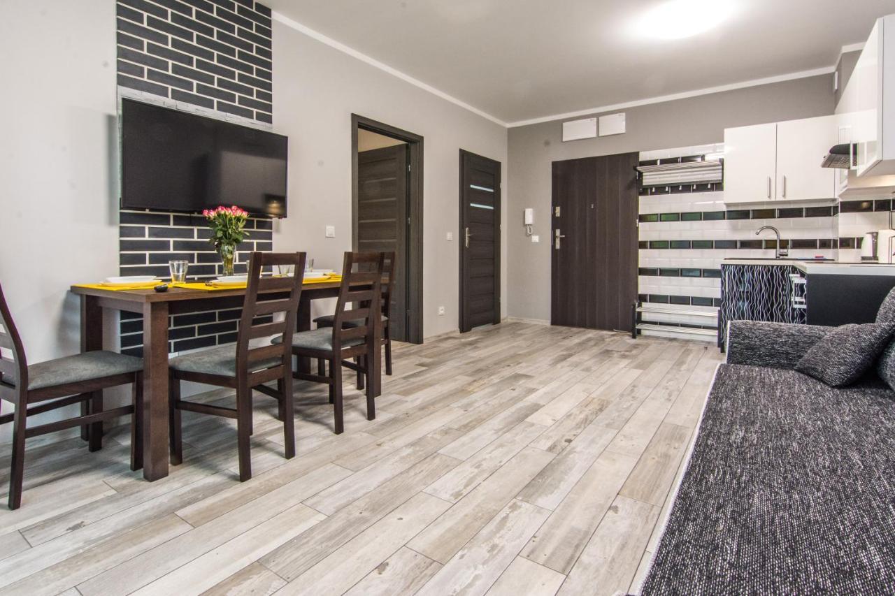 Apartamenty Izerskie - Ul. Sienkiewicza 9 ชเวียราโดว์-สโดรยจ์ ภายนอก รูปภาพ